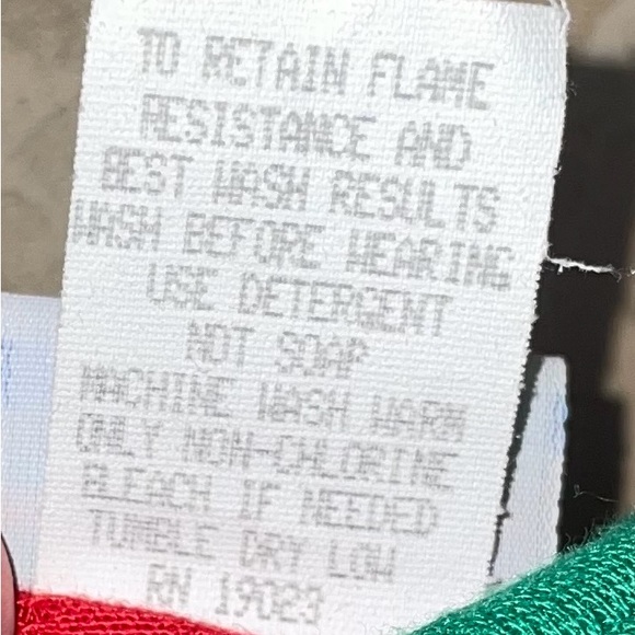 Vintage Winnie the Pooh romper - Picture 10 of 10